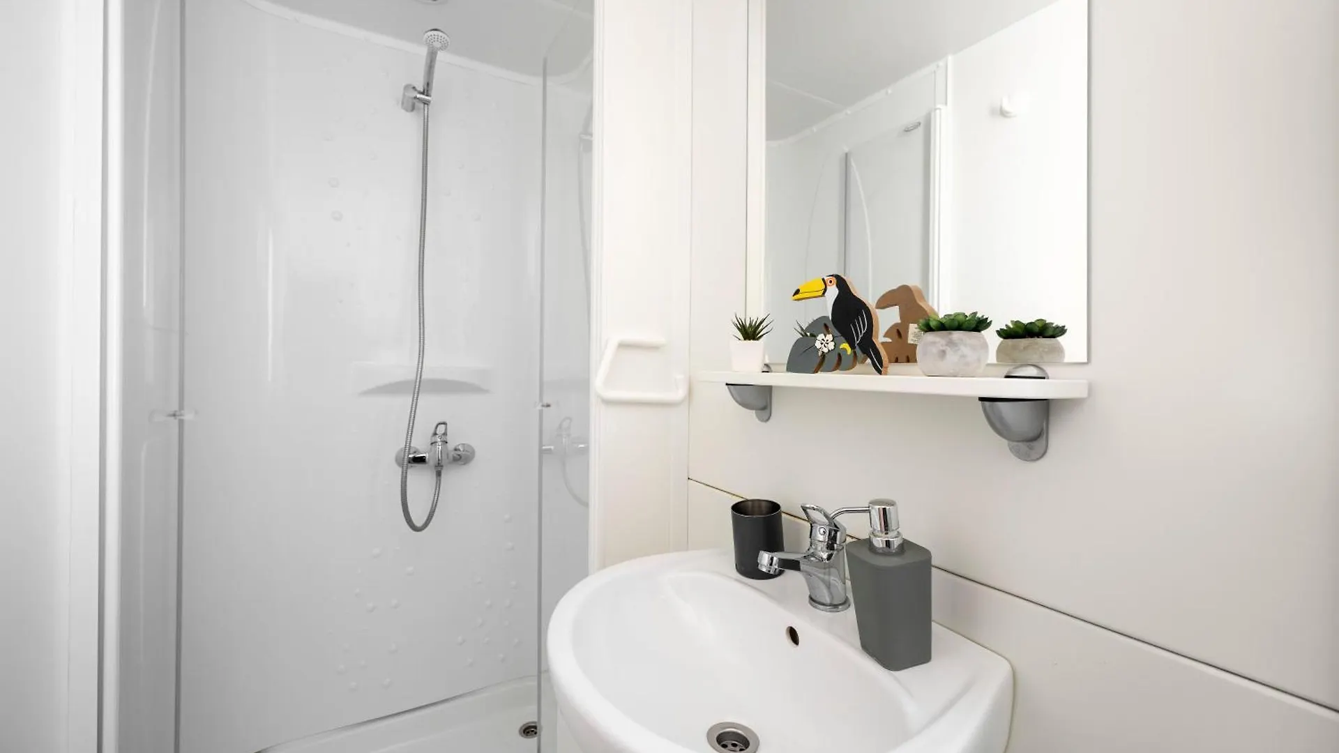 Niko Mobile Home Biograd Na Moru 0*,  Croatia