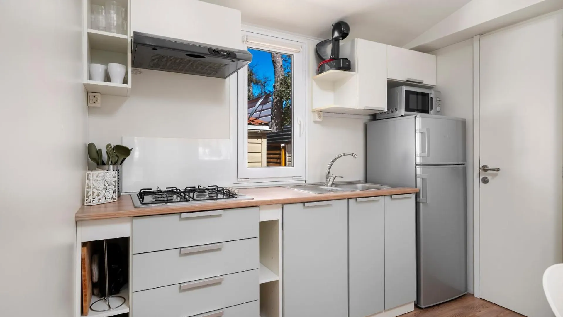 Niko Mobile Home Biograd Na Moru Campsite