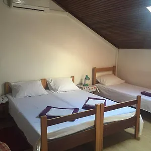 Crveno Zlato Biograd Na Moru